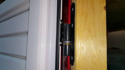 Prinderea oblonului pe structura lemn